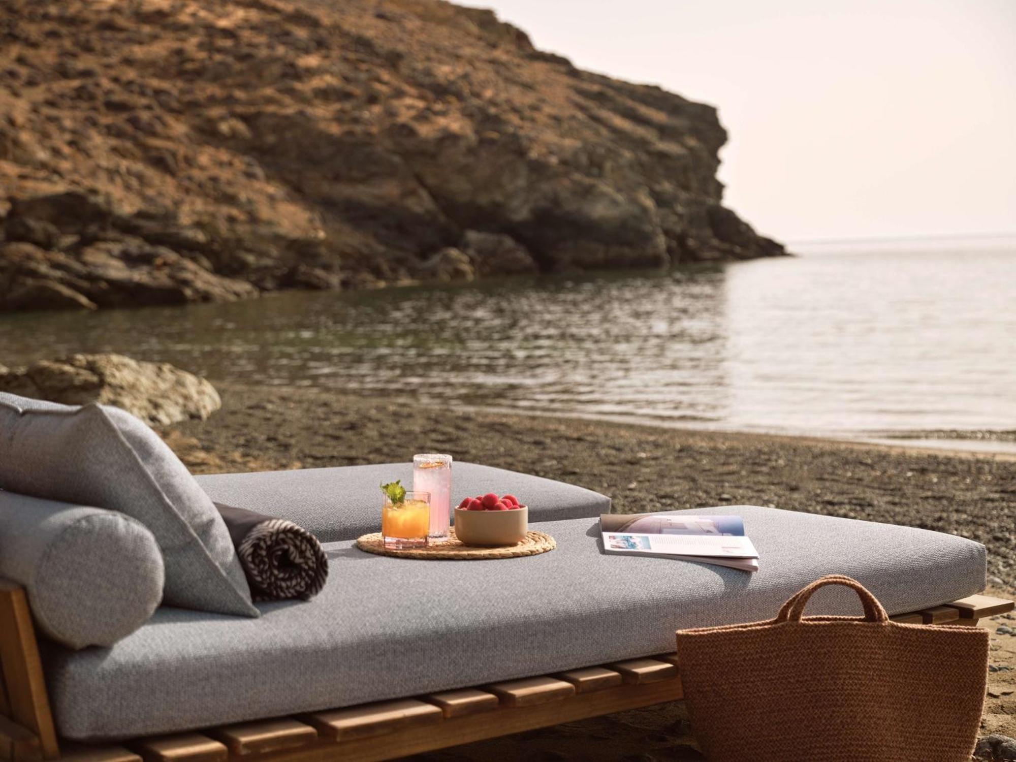 Hotel Semeli Coast Mykonos Curio Collection By Hilton Merchia Beach Exterior foto